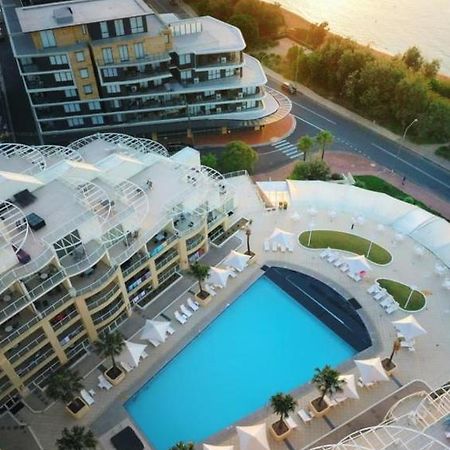 Base Holidays - Ettalong Beach Premium Apartments Екстер'єр фото