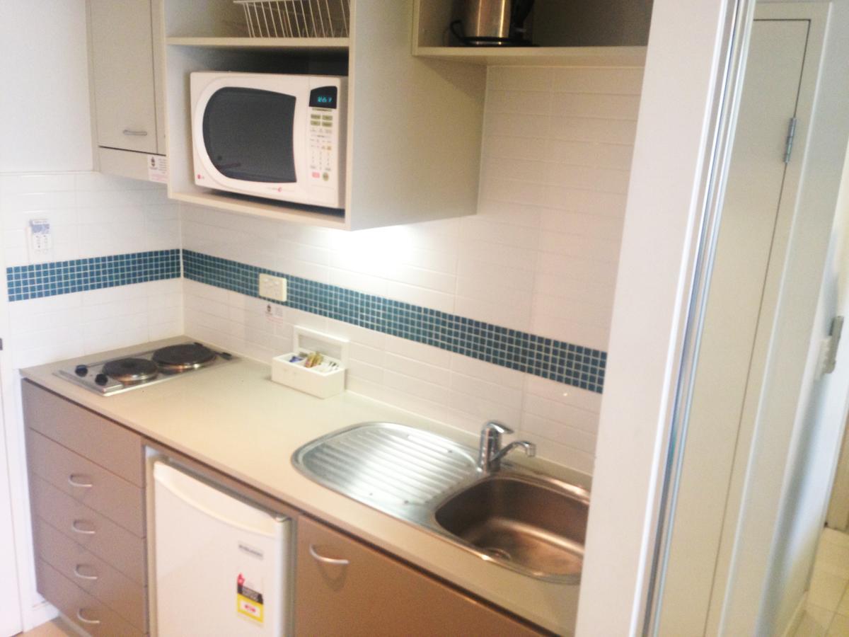 Base Holidays - Ettalong Beach Premium Apartments Екстер'єр фото