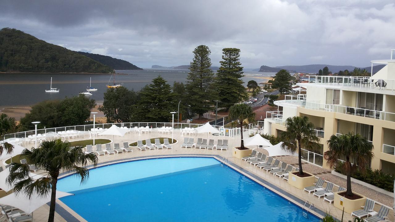 Base Holidays - Ettalong Beach Premium Apartments Екстер'єр фото