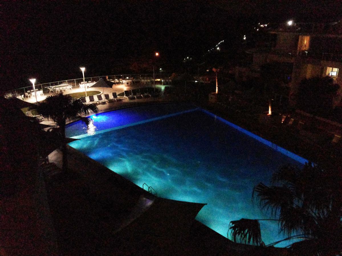 Base Holidays - Ettalong Beach Premium Apartments Екстер'єр фото